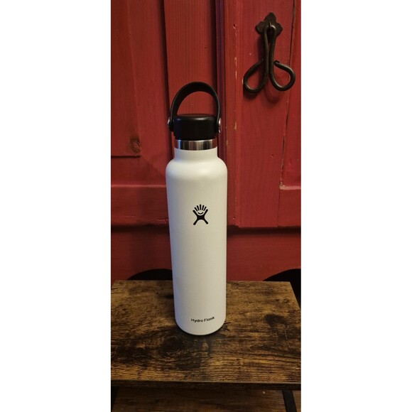 Hydro Flask 24 Oz Double Wall Vacuum Insulated Stainless Steel Leak Proof Sports - Picture 1 of 4